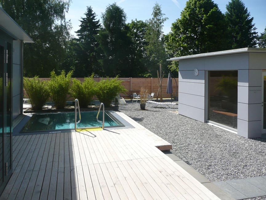 huefingen_sauna_-_aussenbecken